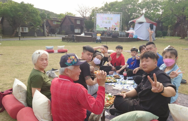 連假首日清新野餐市集廣受好評